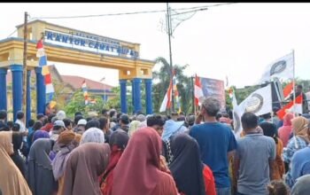 Warga Tiga Desa Pulau Rupat Serahkan Dokumen Tuntutan ke Pemkab Bengkalis, Herman: Jangan Ada Alasan Lagi Abaikan Kami