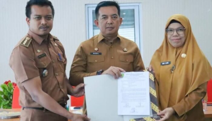 Sertijab Camat dan Pejabat Administrator, Sekda Inhu Tekankan Estafet Tanggung Jawab