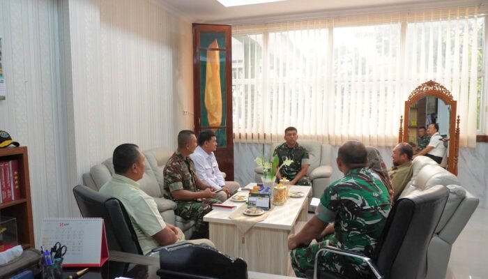 Perkuat Sinergi dan Kolaborasi, Danrem 031/WB Ajak Kepala Balai TNTN Jaga Kawasan dari Ancaman Karhutla