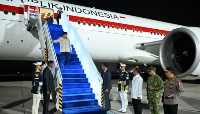 Presiden Prabowo Tiba di Tanah Air Usai Tuntaskan Agenda di Vladivostok