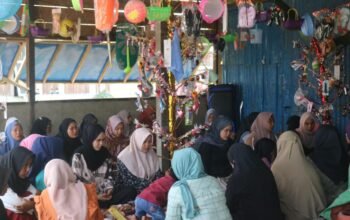 Satgas Yonif 147/KGJ Bersama Warga Distrik Meyado Gelar Peringatan Maulid Nabi