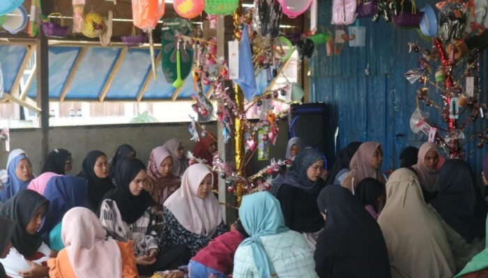 Satgas Yonif 147/KGJ Bersama Warga Distrik Meyado Gelar Peringatan Maulid Nabi