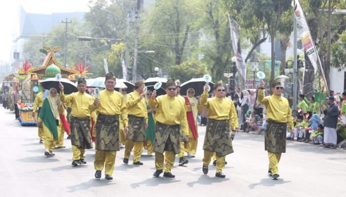Budaya Riau Hadir dalam Pawai Ta’aruf MTQ Nasional XXXI di Semarang