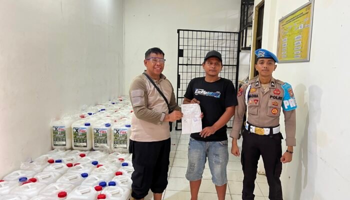 Untuk Penanganan Karhutla di Lahan Gambut, Polres Inhu Terima Tekhnologi Cairan X Fire Dari Mabes Polri