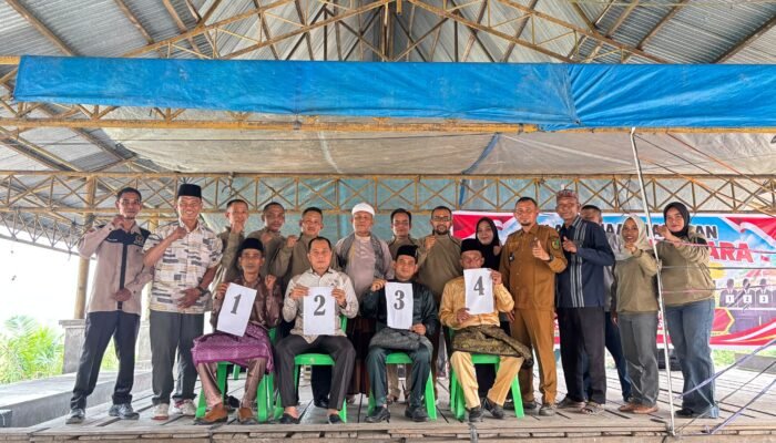 Pilpeng Serentak Rohil Tahap I : 4 Calon Penghulu Sekeladi Cabut Nomor Urut