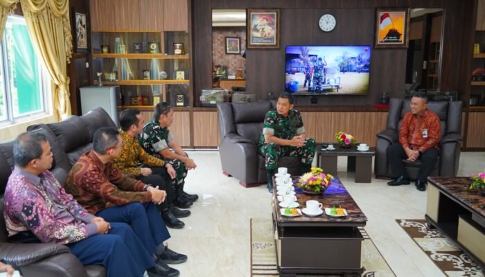 Pangdam I/BB Terima Audiensi PLN UID Sumut di Makodam I/BB