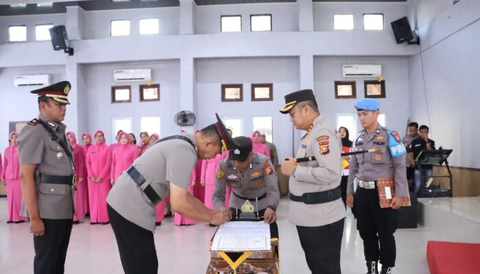 Sertijab Kapolsek Tanah Putih, Kapolres Rohil Minta Pejabat Baru Tingkatkan Profesionalisme dan Pelayanan