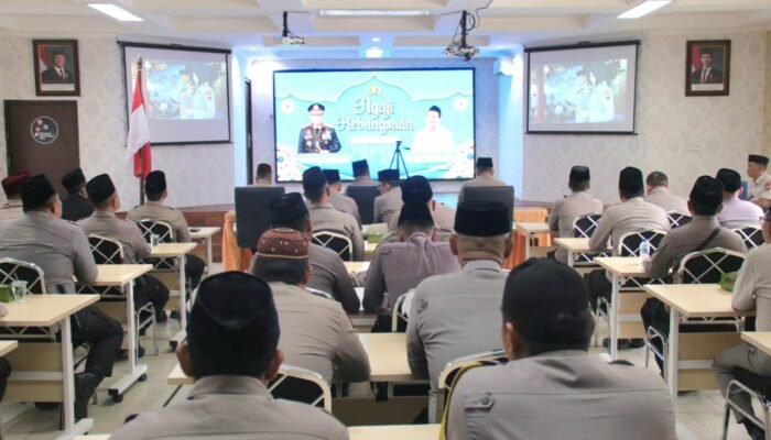 Polresta Pekanbaru Ikuti Ngaji Kebangsaan Bersama Gus Baha, Perkuat Nilai Keagamaan dan Persatuan