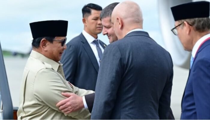 Jadi Tamu Kehormatan Utama EEF ke-11, Presiden Prabowo Tiba di Vladivostok