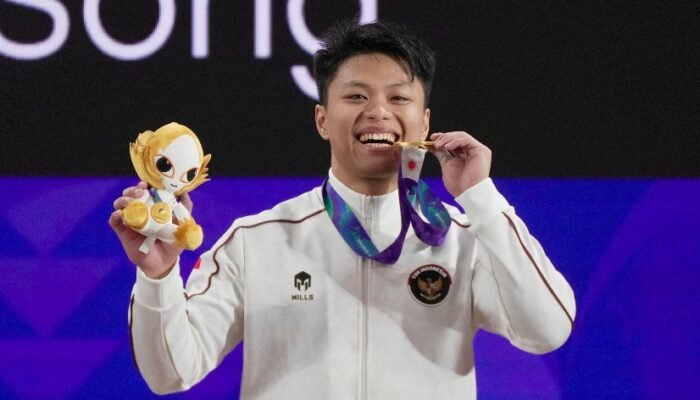 Lifter Rahmat Erwin Raih Emas dan Pecahkan 2 Rekor Dunia, Wamenpora Optimis Indonesia Capai Target di Asian Games 2026