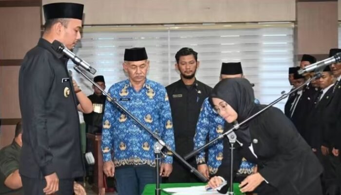 Bupati Inhu Ade Agus Hartanto Lantik 247 Kepala SD-SMP dan 13 Korwil Disdikbud se-Inhu di Lantai 4 Kantor Bupati: Tidak Ada Jual Beli Jabatan, Segera Mutakhirkan Data Sekolah