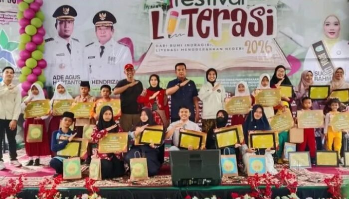 Meriah! Sekda Inhu Zulfahmi Adrian Tutup Festival Literasi 2026