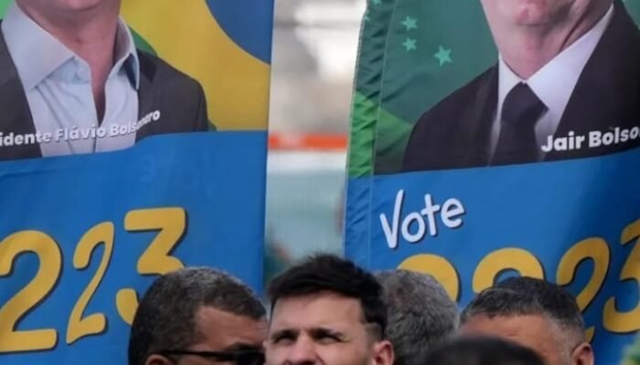 Politik Dinasti Brasil: Flavio Bolsonaro Warisi Suara Ayahnya, Tantang Lula di Pilpres 2026