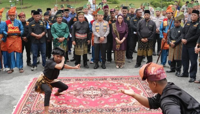 Panglima Besar Hulubalang LAMR Hadiri Pelepasan Komjen Herry Heryawan Apresiasi Green Policing