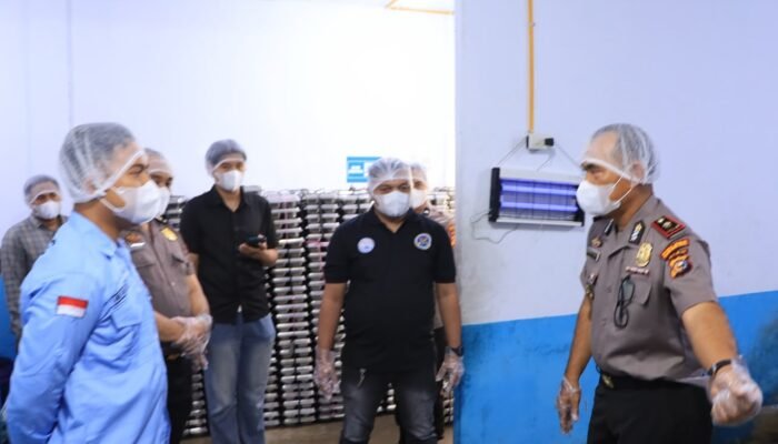 9 Sertifikat Bukti Komitmen SPPG Polres Rohil Penuhi Standar Makanan Bergizi Tinggi
