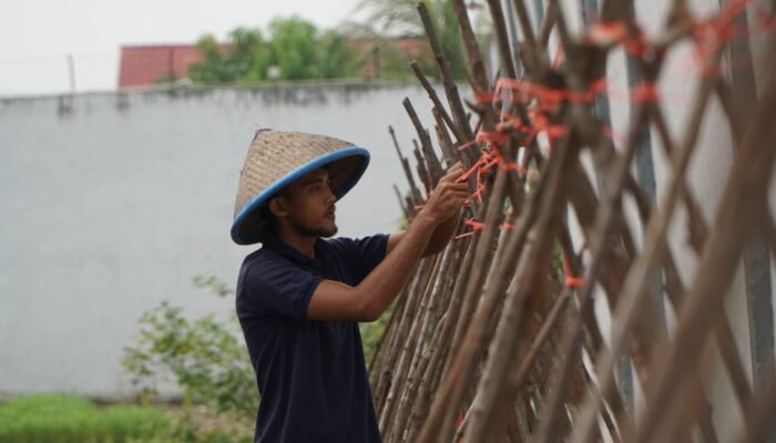 Lahan SAE Rutan Dumai Kembali Ditanami Kacang Panjang Dukung Ketahanan Pangan