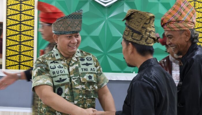 Kodam XIX Tuanku Tambusai Audiensi Hulubalang LAMR Pekanbaru