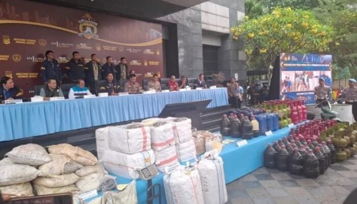 Polda Metro Ungkap 5 Kasus Kejahatan Minerba & Energi, 11 Tersangka Ditangkap