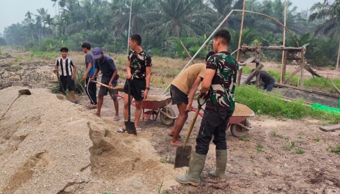 Pacu Pembangunan Desa, Kodim 0314/Inhil Gesa Pengerjaan Jalan TMMD ke-130 di Keritang