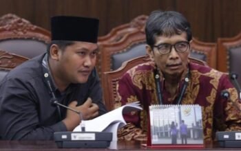 MK Tolak Uji Syarat Pendidikan Kepala Desa Minimal SMP