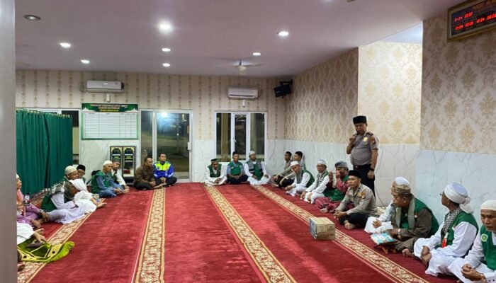Polres Rohil Sambut Safari Subuh Keliling di Masjid Al-Ikhlas