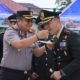 SINERGI TNI-POLRI SOLID! HUT TNI ke-81, Kapolres Rokan Hilir AKBP Aldi Alfa Faroqi Berikan Tumpeng & Bibit Pohon ke Dandim 0321 Rohil – Green Policing!